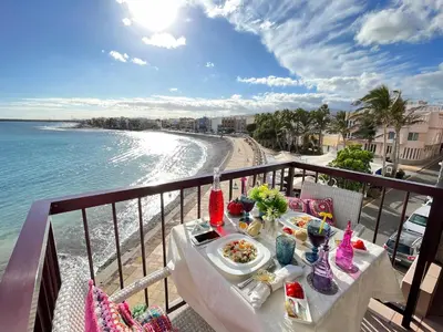 Comida en o cerca de este apartamento