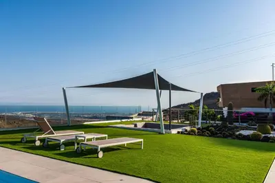 Piscina en o cerca de Blue Horizon Resort by Monte Leon