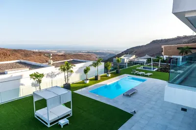 Piscina en o cerca de Blue Horizon Resort by Monte Leon
