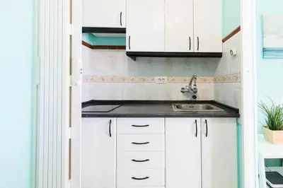 Una cocina o zona de cocina en Sunrise View Apartment