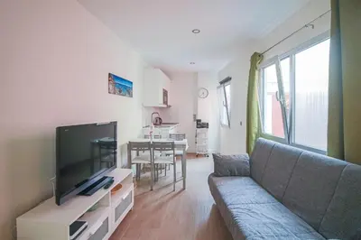 Plano de New and Cute Studio close to the beach.