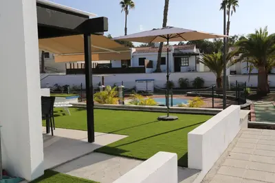 Piscina en o cerca de Precioso Bungalow en complejo privado con piscina