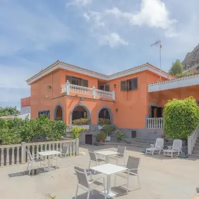 Fantastic Rural House with Pool and terrace