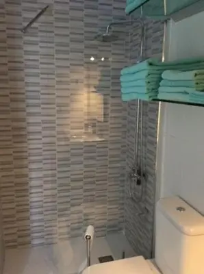 Un baño de Urlaub im kleinen Bergparadies