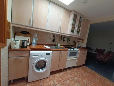 Una cocina o zona de cocina en BUNGALOW JARDÍN CENTRICO PLAYA INGLES