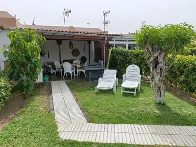 Jardín al aire libre en BUNGALOW JARDÍN CENTRICO PLAYA INGLES