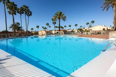 Piscina en o cerca de Bungalows Santa Fe esquina