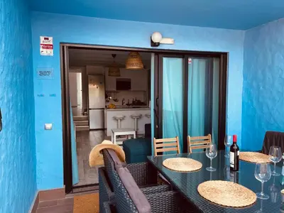 Una cocina o zona de cocina en VIVIENDA ÚNICA EN PRIMERA LÍNEA DE PLAYA