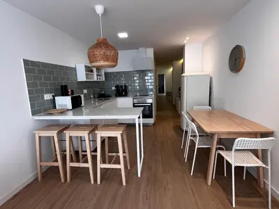 Una cocina o zona de cocina en Luxury Penthouse With Jacuzzi La Strada