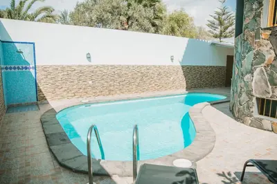 Piscina en o cerca de Villa Cervantes Sonnenland con piscina privada climatizada