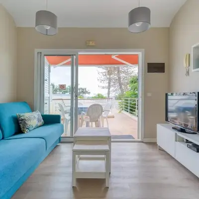 HomeForGuest Modern Apartment in San Agustin 2 min from the beach