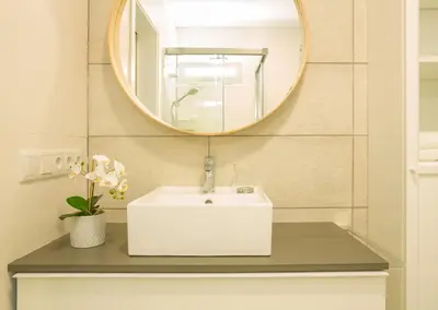 Un baño de Hercot Canteras Relax
