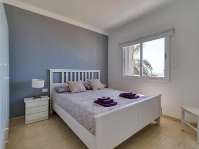 Cama o camas de una habitación en FIRST LINE MOGAN BEACH - Parking free