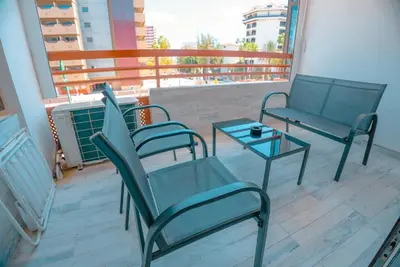 Un balcón o terraza de Piso Paraíso vicino al mare