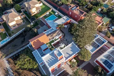 El barrio de los alrededores o un barrio cerca de este apartahotel