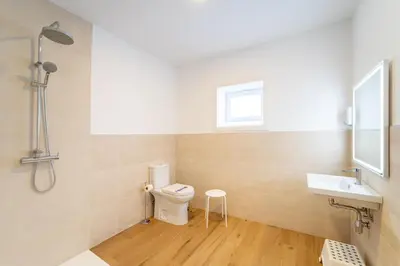 Un baño de Albor Suites