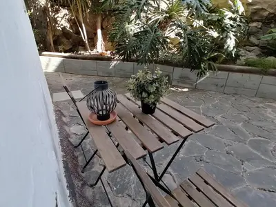 Jardín al aire libre en breakfast in the sun