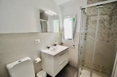 Un baño de Las olas apartment