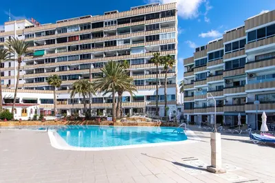 Piscina en o cerca de Home2Book Sunny Beach Maspalomas Playa del Inglés