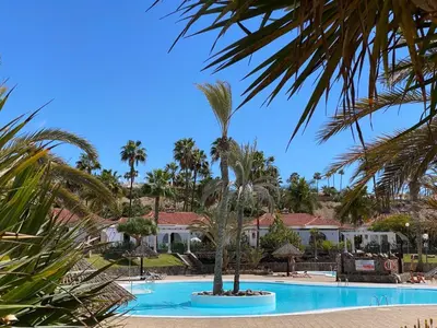 Piscina en o cerca de Bungalow Parque Golf by SunHousesCanarias