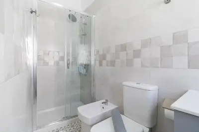Un baño de El Rincón de los Artistas