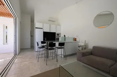 Una cocina o zona de cocina en FaroVela Suites Pasito Blanco