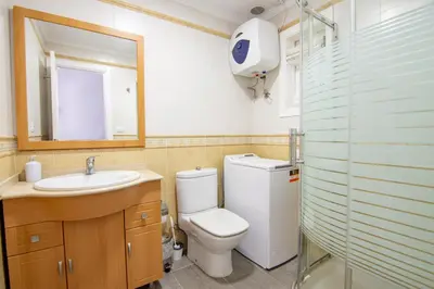 Un baño de Bungalow Parque Gaviota 4 by Homestaygrancanaria