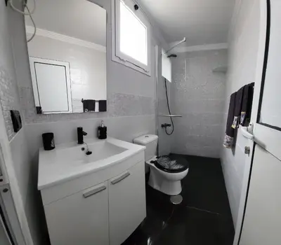Un baño de La Naval 209, Atico - CIRTA