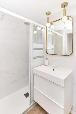 Un baño de Atlantico Sun Apartment I