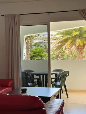 Zona de estar de 2BR Home - 3 min to Agaete Beach - Pool