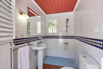 Un baño de Sun Cay by VillaGranCanaria