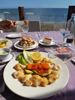 Comida en o cerca de este apartamento