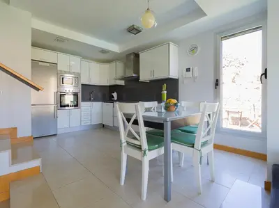 Una cocina o zona de cocina en Salobre private pool overlooking to the golf course- Pet friendly