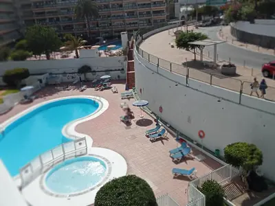 Piscina en o cerca de Europa 505