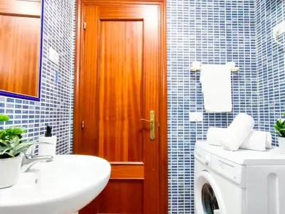 Un baño de Sweet Friendly Holiday Home