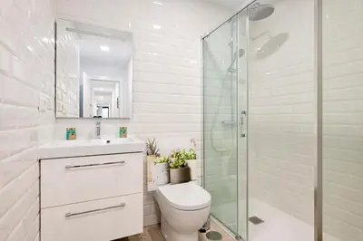 Un baño de Famara Suites
