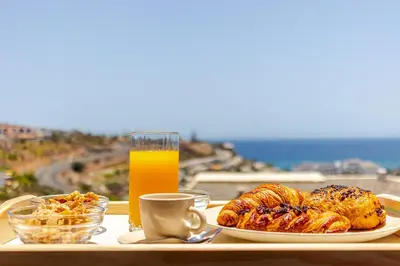 Comida en o cerca de este apartamento
