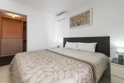 Cama o camas de una habitación en Vivelorural Club 14, terraza y piscina