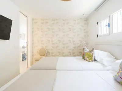 Cama o camas de una habitación en MY SEA VIEW HOLIDAY APARTMENT