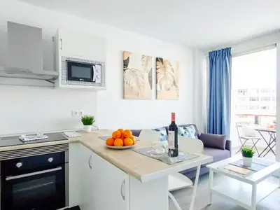 Una cocina o zona de cocina en Cotton Cloud Holiday Home