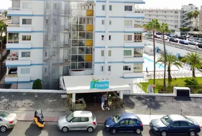Edificio en el que se encuentra el apartamento