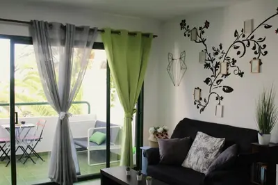 Zona de estar de Surycan Tropical Garden Apartment