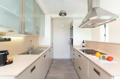 Una cocina o zona de cocina en Villa mit Pool Los Lagos 16