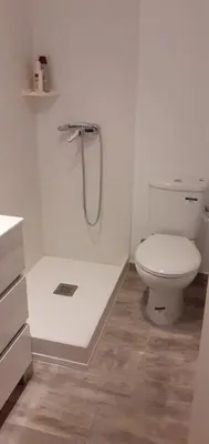 Un baño de JUREL VIVIENDA ESTUDIO
