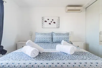 Cama o camas de una habitación en Home2Book Stunning Apartment Rocas Rojas