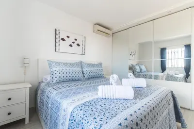 Cama o camas de una habitación en Home2Book Stunning Apartment Rocas Rojas