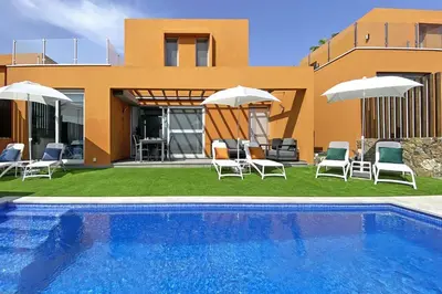 Piscina en o cerca de Salobre La Isla 8