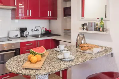Una cocina o zona de cocina en ABC - Apartment Beach & City + Balcony 6m2