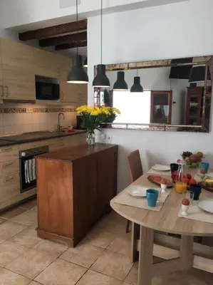 Una cocina o zona de cocina en Casa Danesa - Cityhouse at the Palm Tree