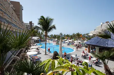 Piscina en o cerca de Hotel LIVVO Lago Taurito & Aquapark